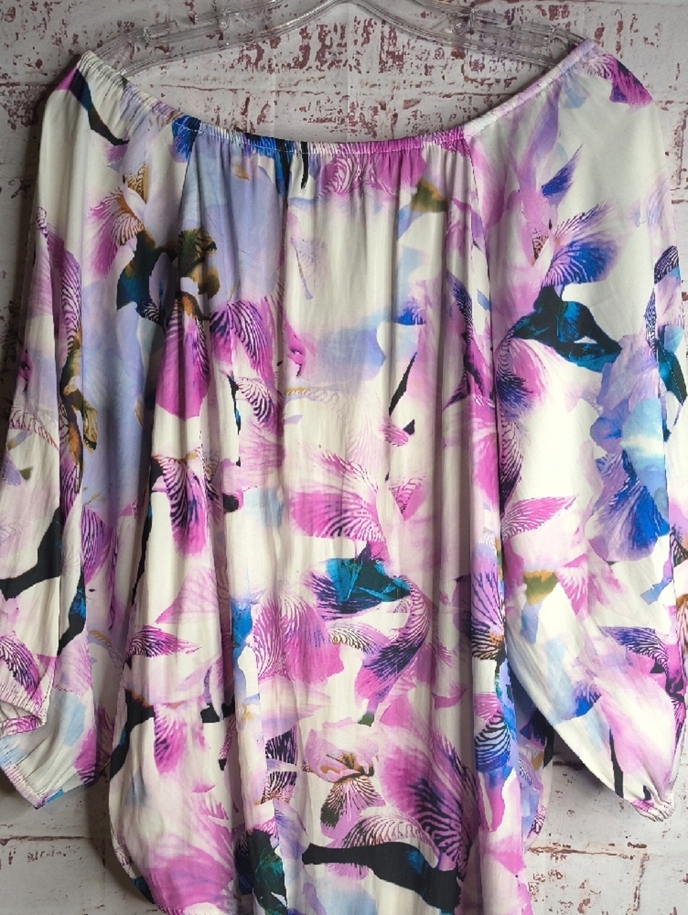 Pullover White with Pink & Blue Print J Lo Women's Floral Tie-Hem Blouse - Picture 4 of 5